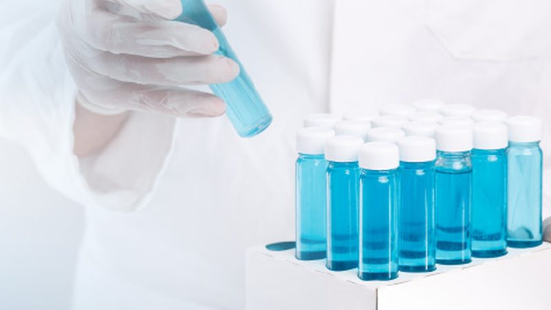 离心管在生物科研中的关键角色：如何选择合适的成都批发厂家**